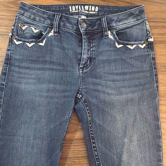 Idyllwind Women’s Mid Rise Bootcut leg Jeans - Picture 2 of 9